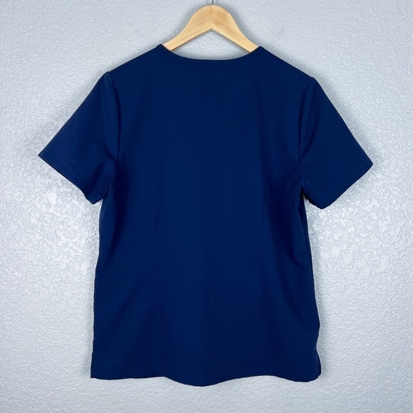 FIGS Casma Three-Pocket Scrub Top, Navy Blue M - Medical, Hospital, Scrubs - Picture 7 of 8